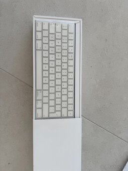 iMac AKO NOVÝ 21,5"/3.0 6C/8GB/256GB/RP560X/CZK - 5