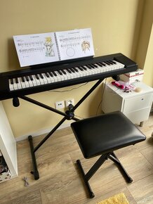 Digitalne piano YAMAHA + stolicka + stojan NOVE - 5