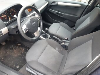 Opel Astra H combi 1,6i - 5