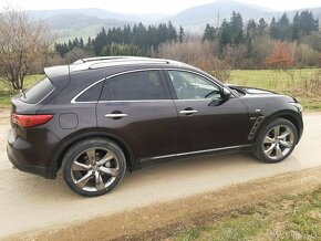 Infiniti QX 70S - 5