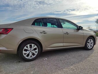 Renault megane GrandCoupé - 5