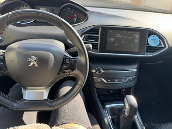 Peugeot 308 - 5