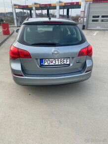 Predám Opel Astra J combi, 1.7 CDTI 81KW 2012 - 5