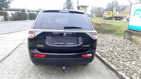 Mitsubishi   Outlander   2,0   MIVEC   2 WD    INVITE - 5