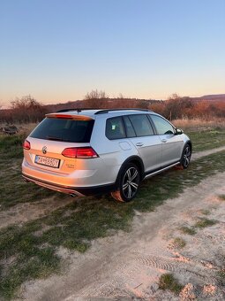 VW GOLF VII VARIANT 2.0TDI DSG - 5