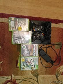 Xbox 360 E - 5