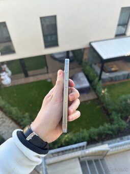 iPhone 15 Pro 256Gb Natural Titanium + Zaruka 100% - 5