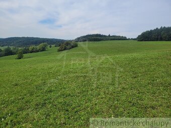 Rekreačný pozemok na odľahlej samote s výhľadom nad obcou - 5