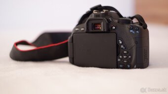 Canon EOS 700D - 5