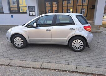 Suzuki SX4 1,9 DDiS GL 2WD nafta manuál 88 kw - 5