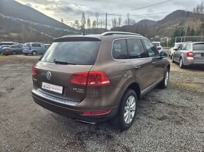 VW Touareg II 3,0 TDi 180 kW  8°automat  4x4 - 5