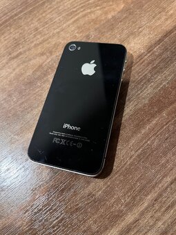 iPhone 4, odhlasený icloud pekný stav - 5