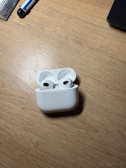 Predám IPhone 13 + slúchadla AirPods 3 v cene - 5