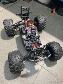 Traxxas Summit 1:8 RTR 4WD - 5