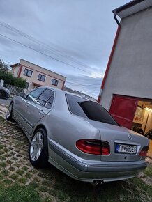 Mercedes Benz E430 V8 4MATIC - 5