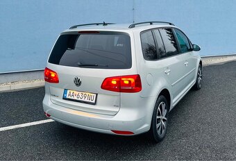 VOLKSWAGEN TOURAN - 5