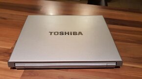 Ultraľahký notebook Toshiba Portégé A600-133 - 5