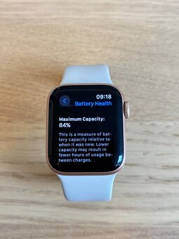 Apple Watch SE 40mm - 5