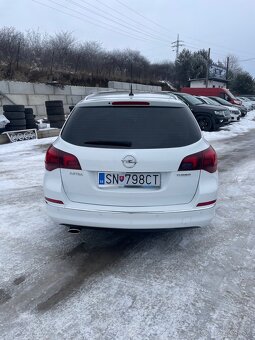 Opel Astra 1.4 - 5