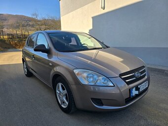 Kia Ceed 1.6benzin 97400km 1.majiteľovi,slovenské auto - 5