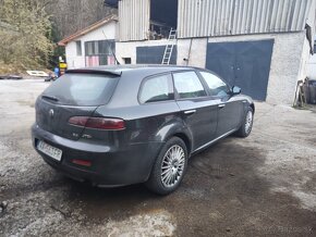 Alfa romeo 159 Q4 2,4 jtdm 154 kw 2500€ - 5