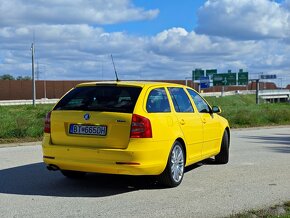 Škoda Octavia Combi 2.0 TFSI RS - 5