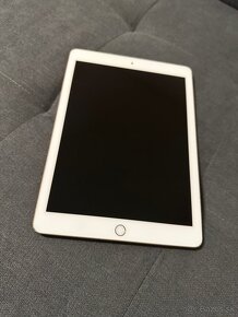 iPad 6.gen, 32 GB, Rose Gold - 5