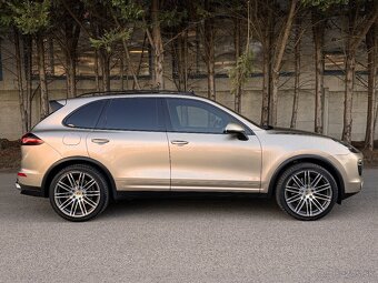 PORSCHE CAYENNE 3.0 DIESEL TIPTRONIC S / 1.MAJITEĽ / SK AUTO - 5