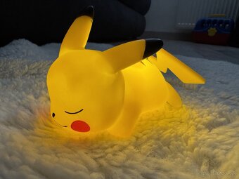 Pikachu nočná lampa - 5