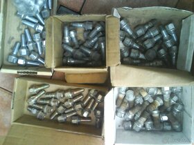 skrutky a matice  M12x1,5 ,M12x1,25, Mm14x1,5, M14x1,25 - 5