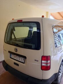 Volkswagen Caddy 1.6 (s úpravou pre prevoz ŤZP) - 5