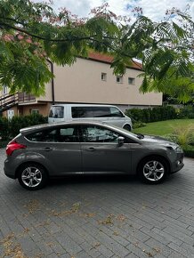 Ford focus 1.6 benzín - 5