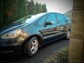 Ford S-max 2.2 - 5