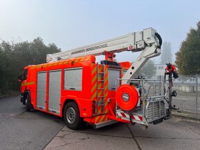 Hasičské vozidlo, Scania P310, Bronto Skylift F22ALR - 5