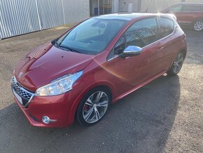 Peugeot 208 GTi - 5