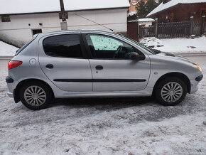 Peugeot 206 1.1 44kw 2004 5-dverový hatchback - 5