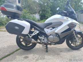 Honda VFR800X Crossrunner - 5