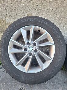 5x112 215/65 R17 - 5