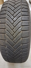 predám zimné pneumatiky Michelin 205 / 55 R 16 - 5