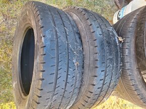 Predám pneumatiky 215/65 R16 - 5