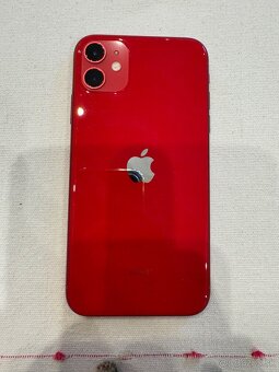 Predám IPhone 11 128gb červený (84% batéria) - 5