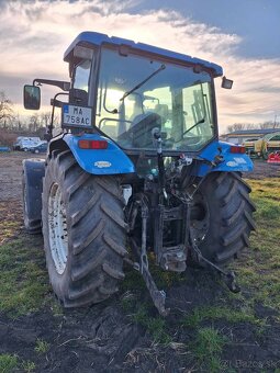 New Holland TL100A s čelným nakladačom - 5