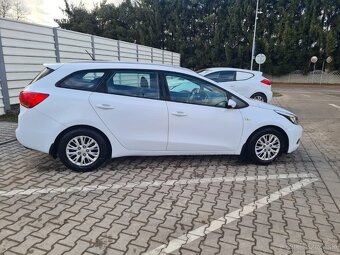 Kia Ceed SW combi 1.6 benzin rok 2013 - 5