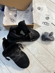 UGG Lowmel black 39 - 5