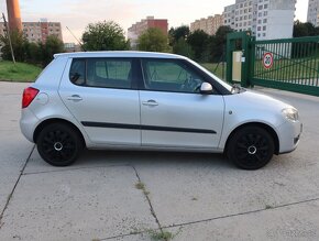 Odstúpim leasing na Škodu Fabia II benzín 1.4+bohatá výbava - 5