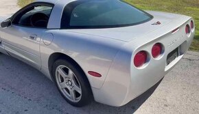 1998 Chevrolet Corvette C5 manual - 5