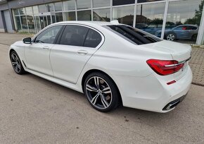 BMW 750I XDRIVE DSG - 5