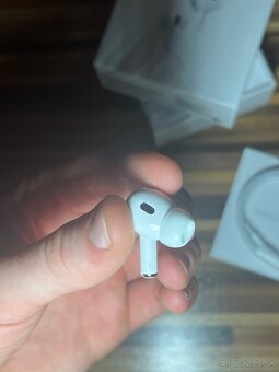 AirPods 2 Pro - 5