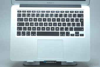 ZÁRUKA/Macbook Air 13.3"/I5 1.6HZ/4GBRAM/128GBSSD/CZ - 5