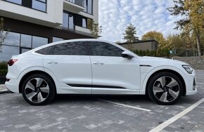 Audi E-tron Sportback 50 quattro //S-line R21 2021// - 5